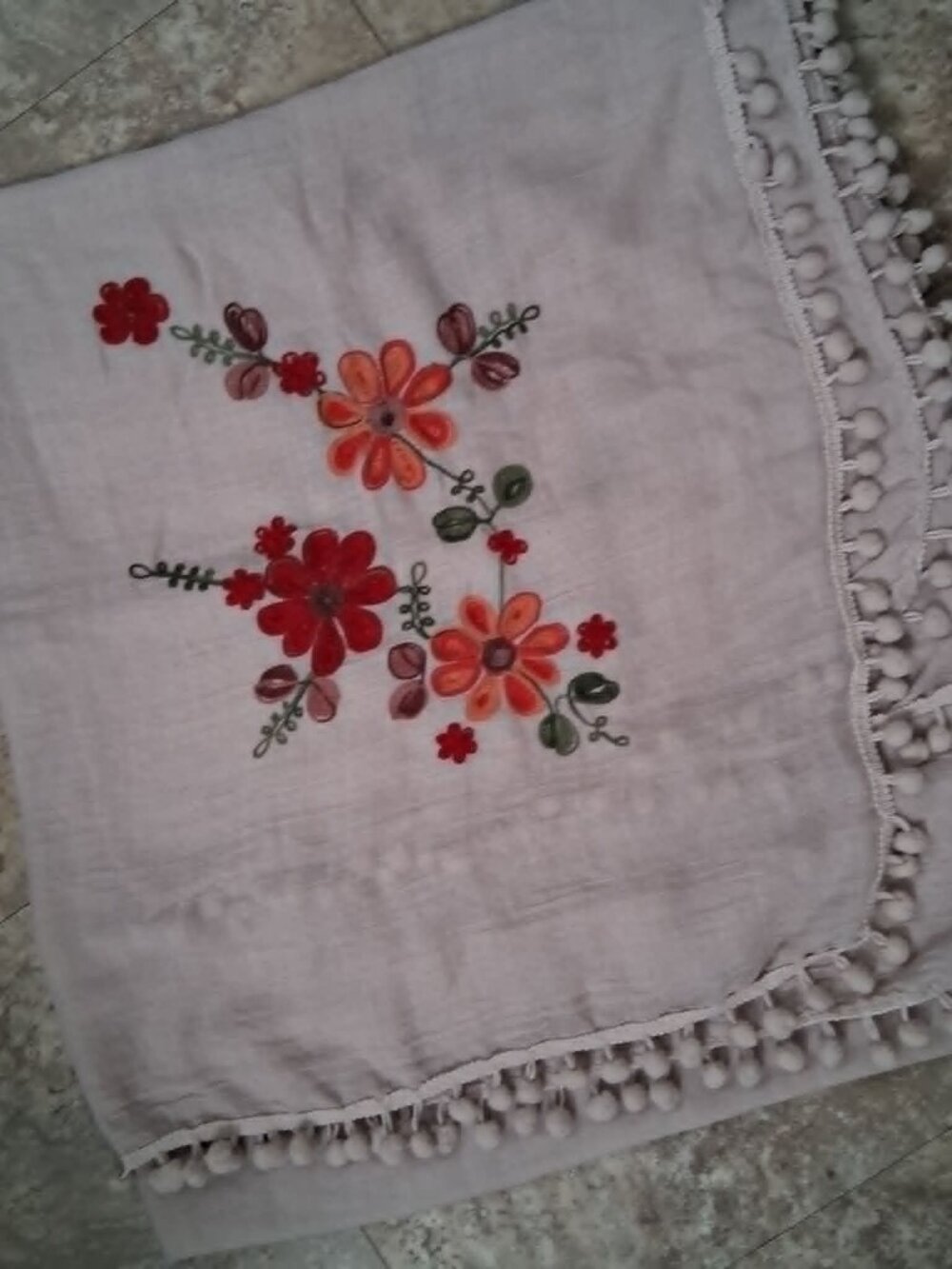 EMROIDERY SCARF/SHAWL/WRAP 66"Lx32"W